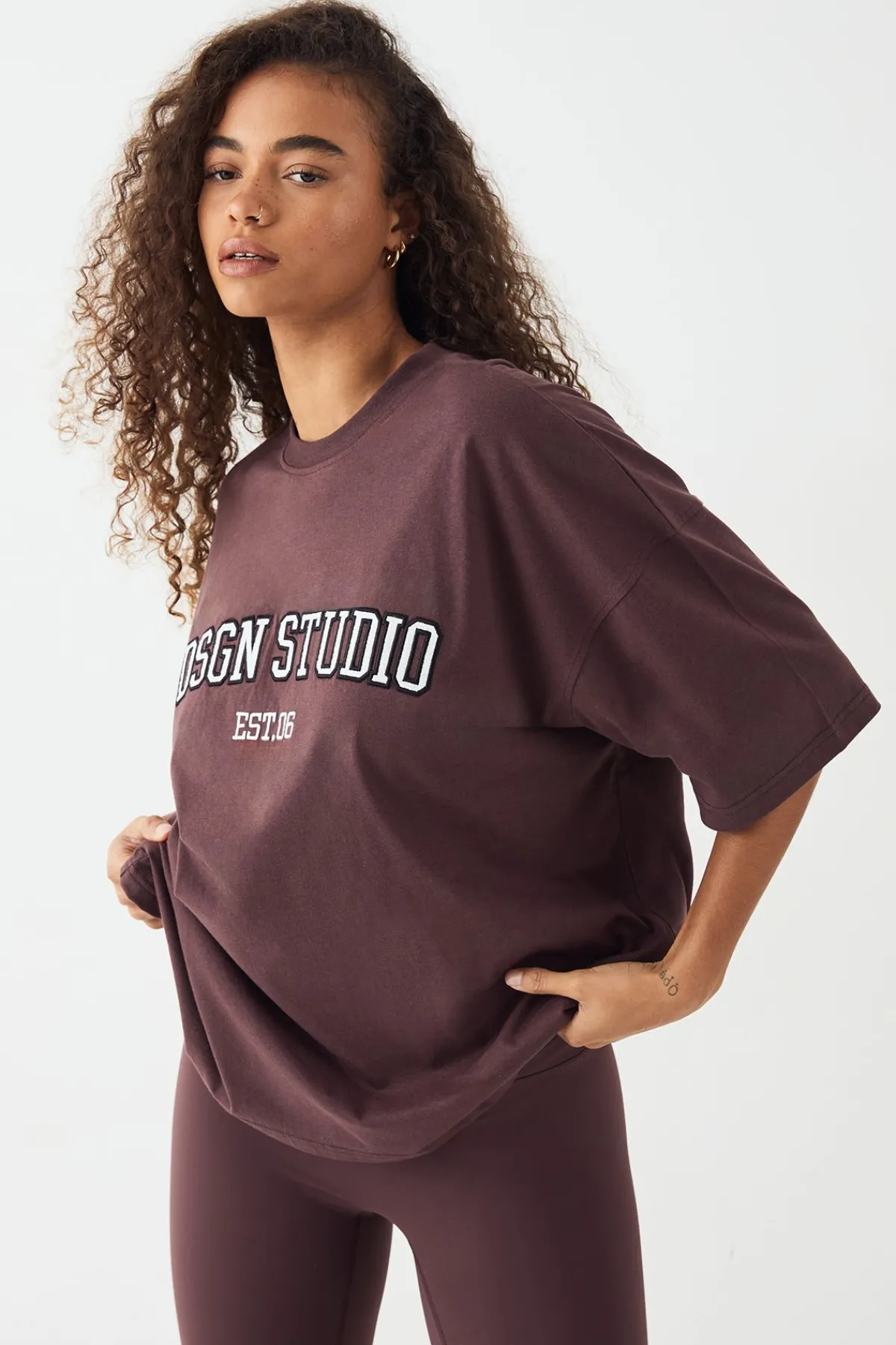 DSGN Studio T-shirt Oversize à Appliqué<Femme Dsgn Studio|Tops