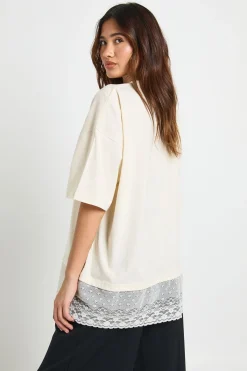 boohoo T-shirt Oversize avec Bordure en Dentelle à l'Ourlet<Femme Satin Et Dentelle|Tops