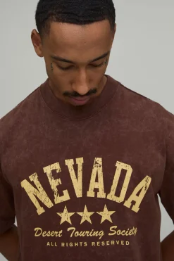 T-shirt Oversize Boxy Délavé Chocolat Imprimé Nevada Varsity