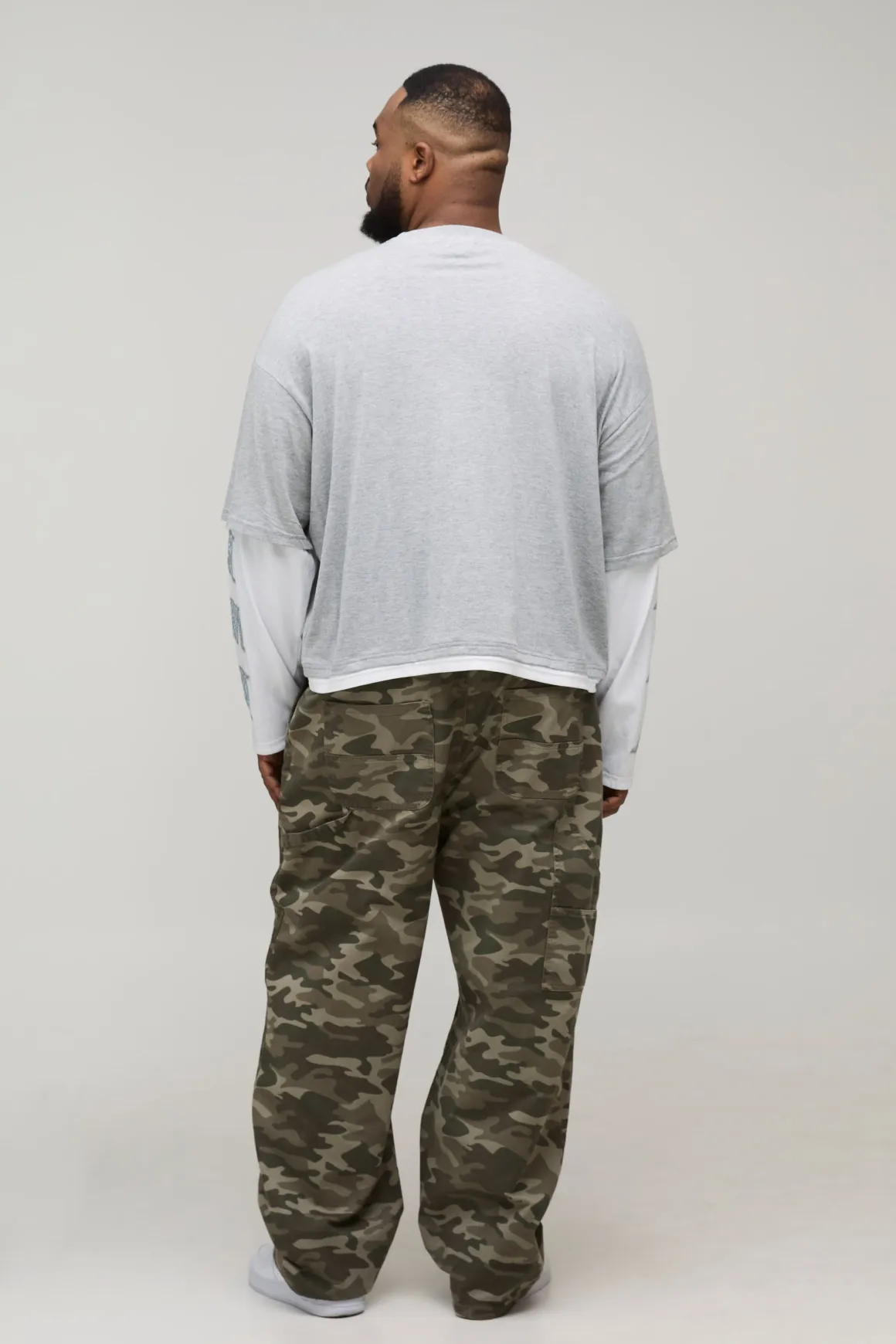 T-shirt Oversize Boxy À Faux Effet Superposé Avec Délavage À L'acide Et Appliqué