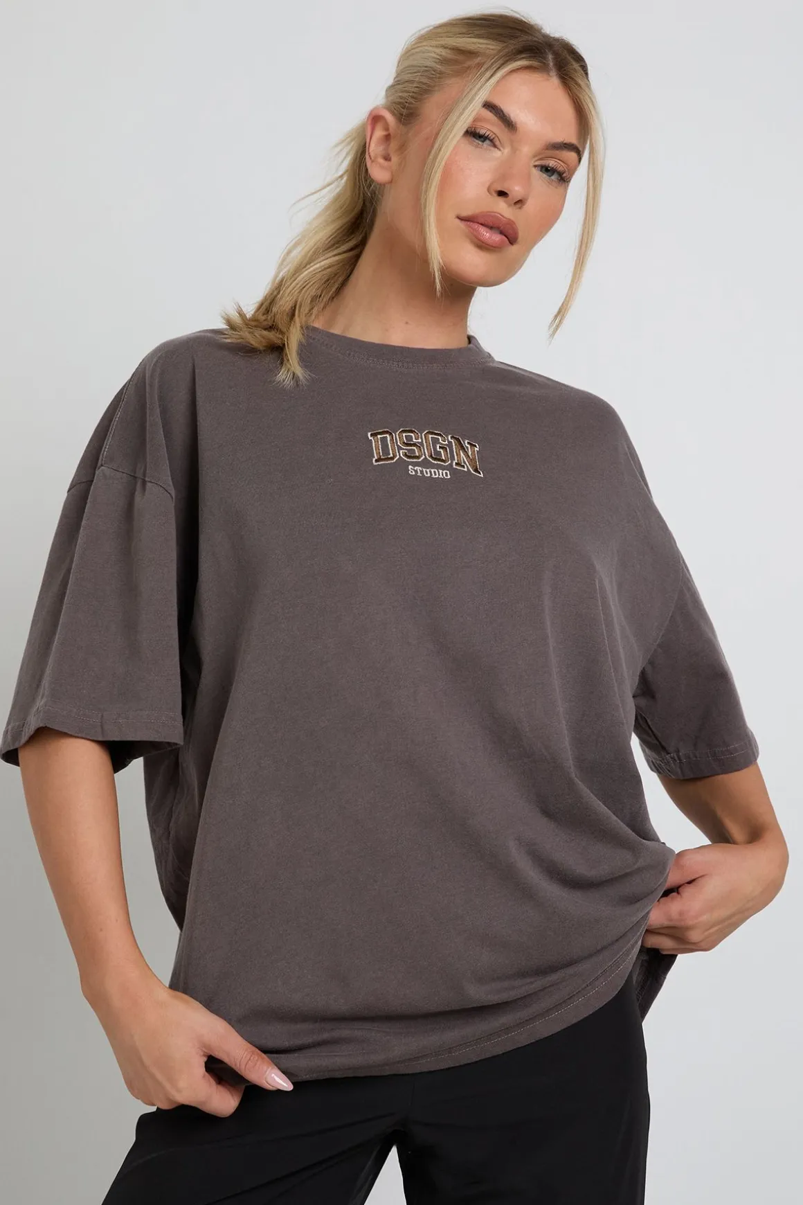 T-shirt Oversize Brodé Teint Dsgn Studio
