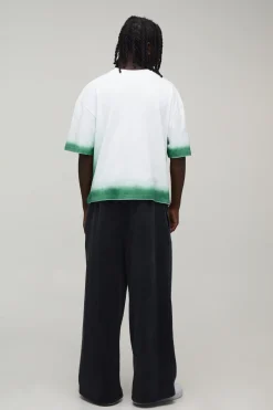 boohooMAN T-shirt Oversize Coupe Boxy Effet Spray Délavé<Homme T-Shirts