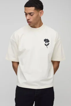 boohooMAN T-shirt oversize à coupe boxy, encolure allongée et imprimé floral<Homme T-Shirts Impriméstendances|T-Shirts