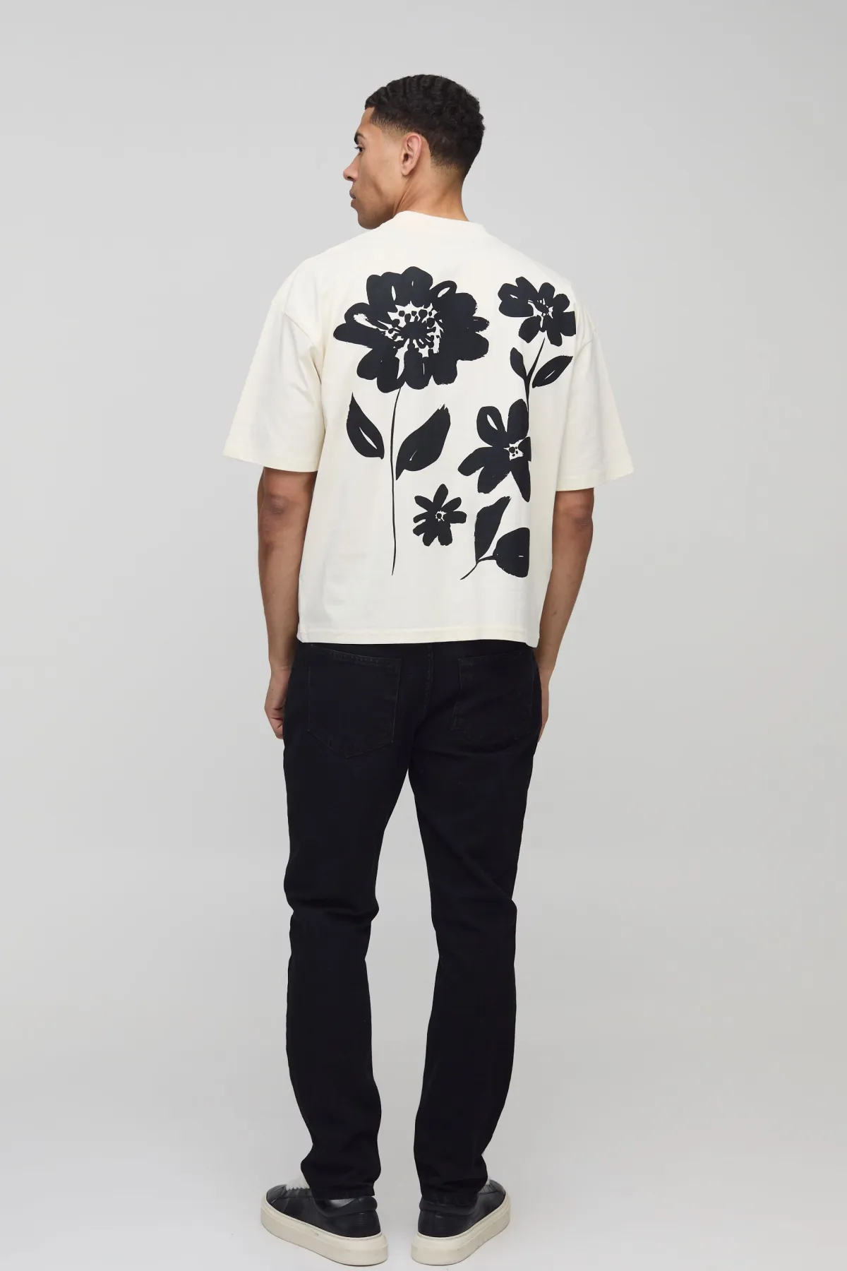 boohooMAN T-shirt oversize à coupe boxy, encolure allongée et imprimé floral<Homme T-Shirts Impriméstendances|T-Shirts