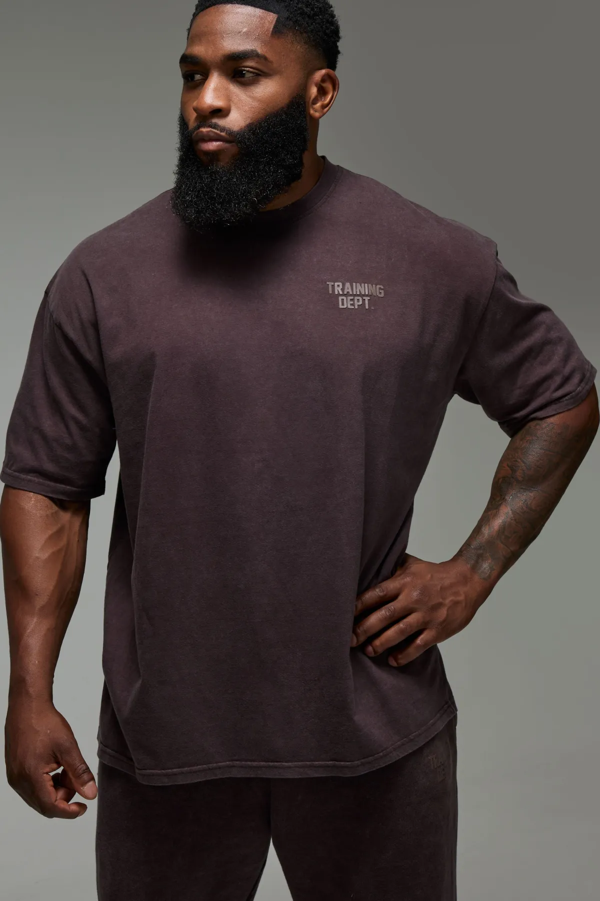 Training Dept. T-shirt oversize délavé du département entraînement actif pour homme<Homme T-Shirts Impriméstendances|T-Shirts