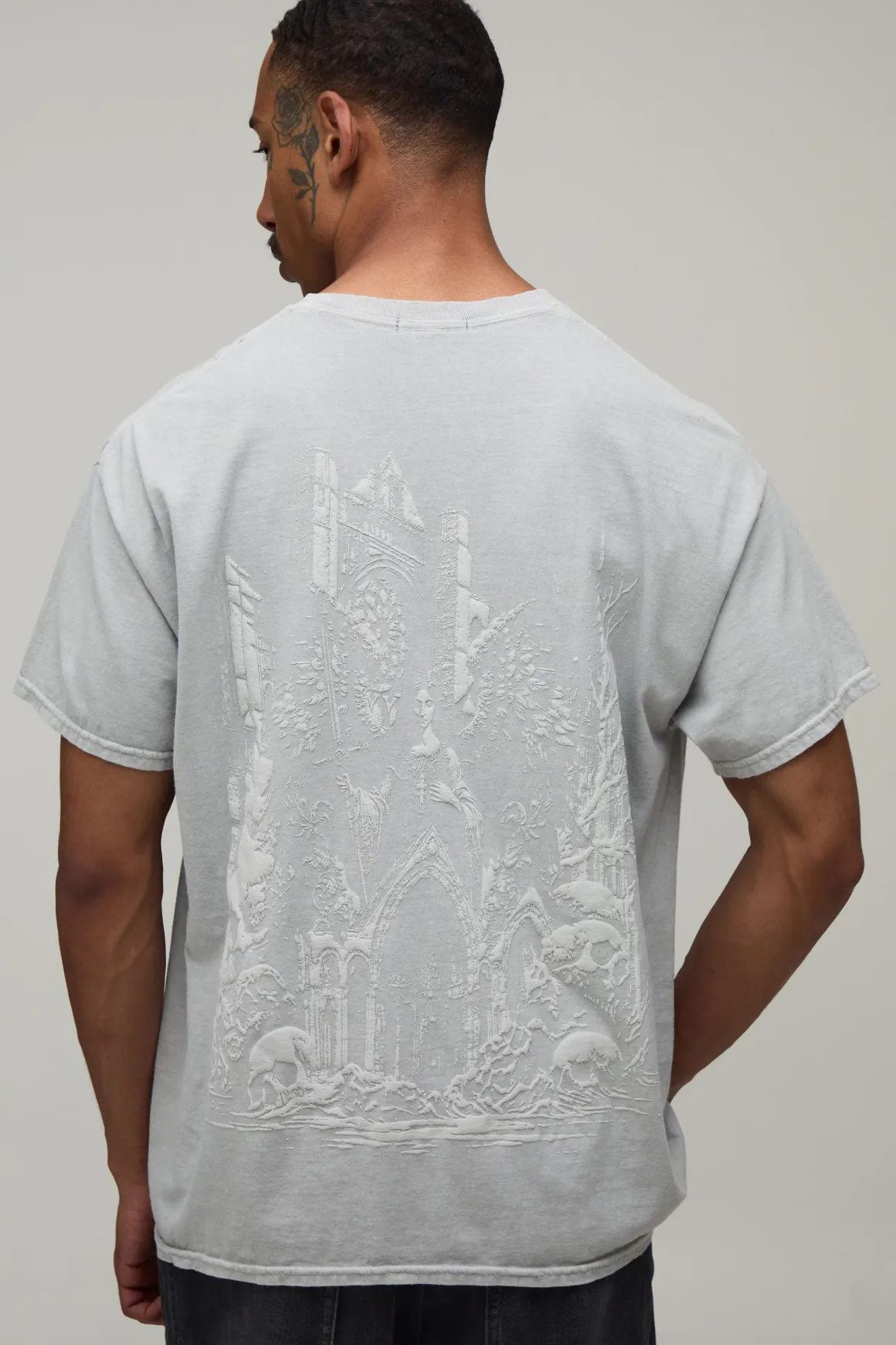 T-shirt Oversize Délavé À Imprimé Gothique Tonal
