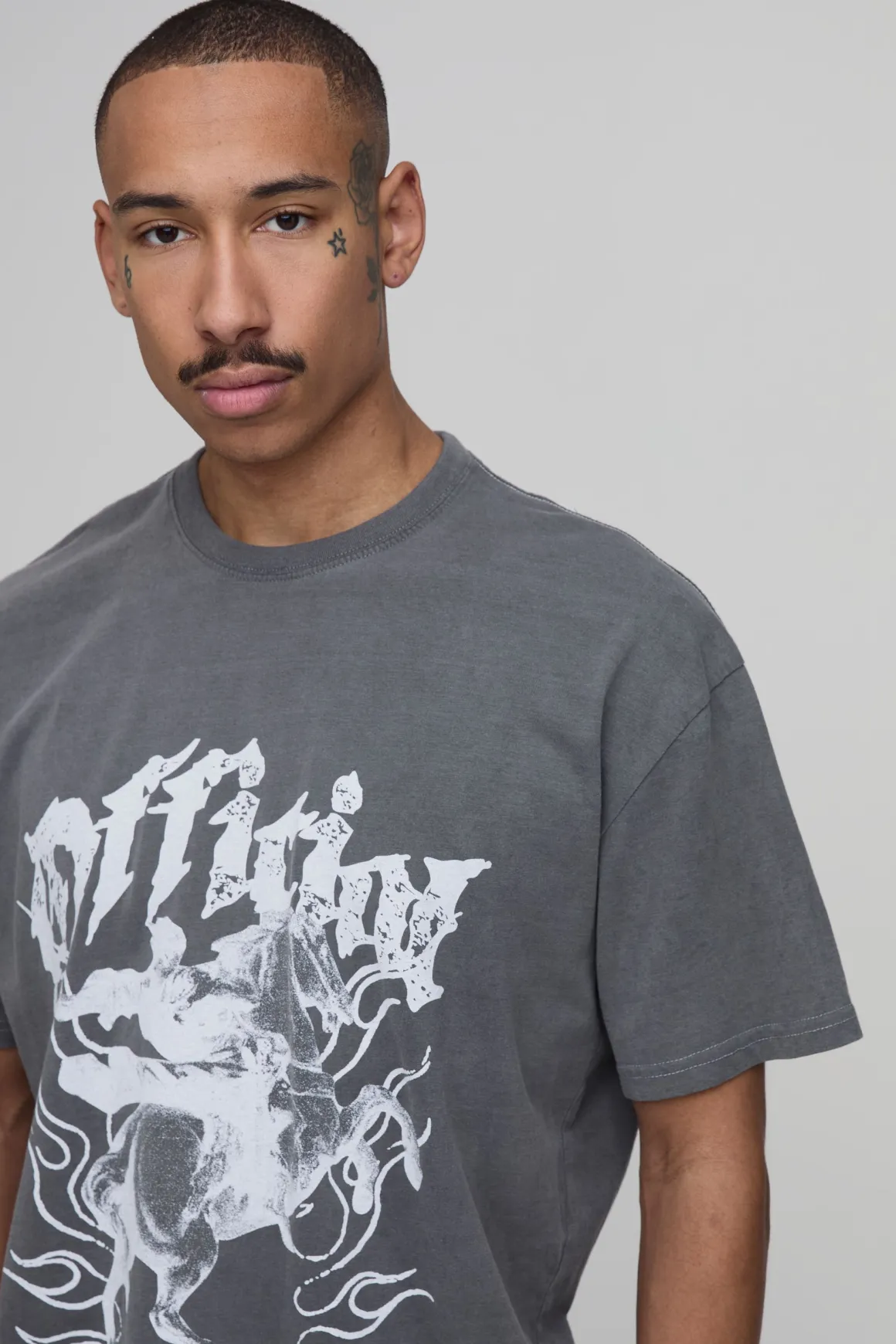 T-shirt Oversize Délavé Imprimé Renaissance