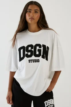 DSGN Studio T-shirt Oversize Avec Appliqué En Tissu Éponge<Femme Dsgn Studio|Tops
