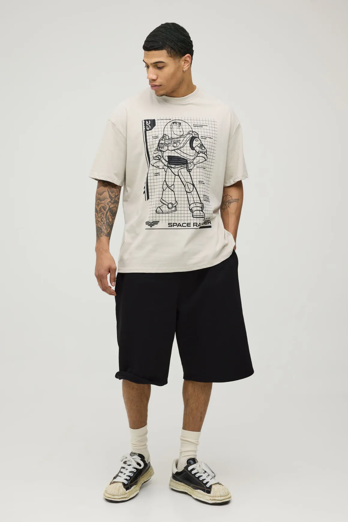 T-shirt Oversize À Imprimé Esquisse Sous Licence Buzz