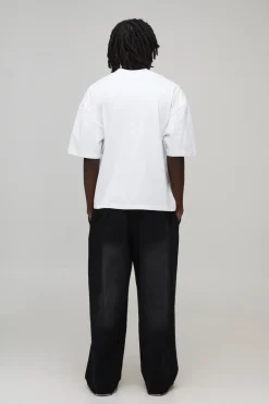 T-shirt oversize à la coupe boxy et orné d'une broderie en croix