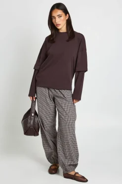 boohoo T-shirt Oversize À Manches Double Épaisseur<Femme Looks Chocolat|Tops
