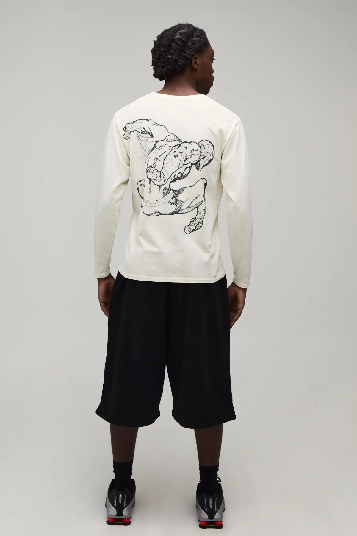 boohooMAN T-shirt Oversize À Manches Longues Imprimé Spiderman Effet Délavé Acid Wash<Homme T-Shirts Impriméstendances|T-Shirts