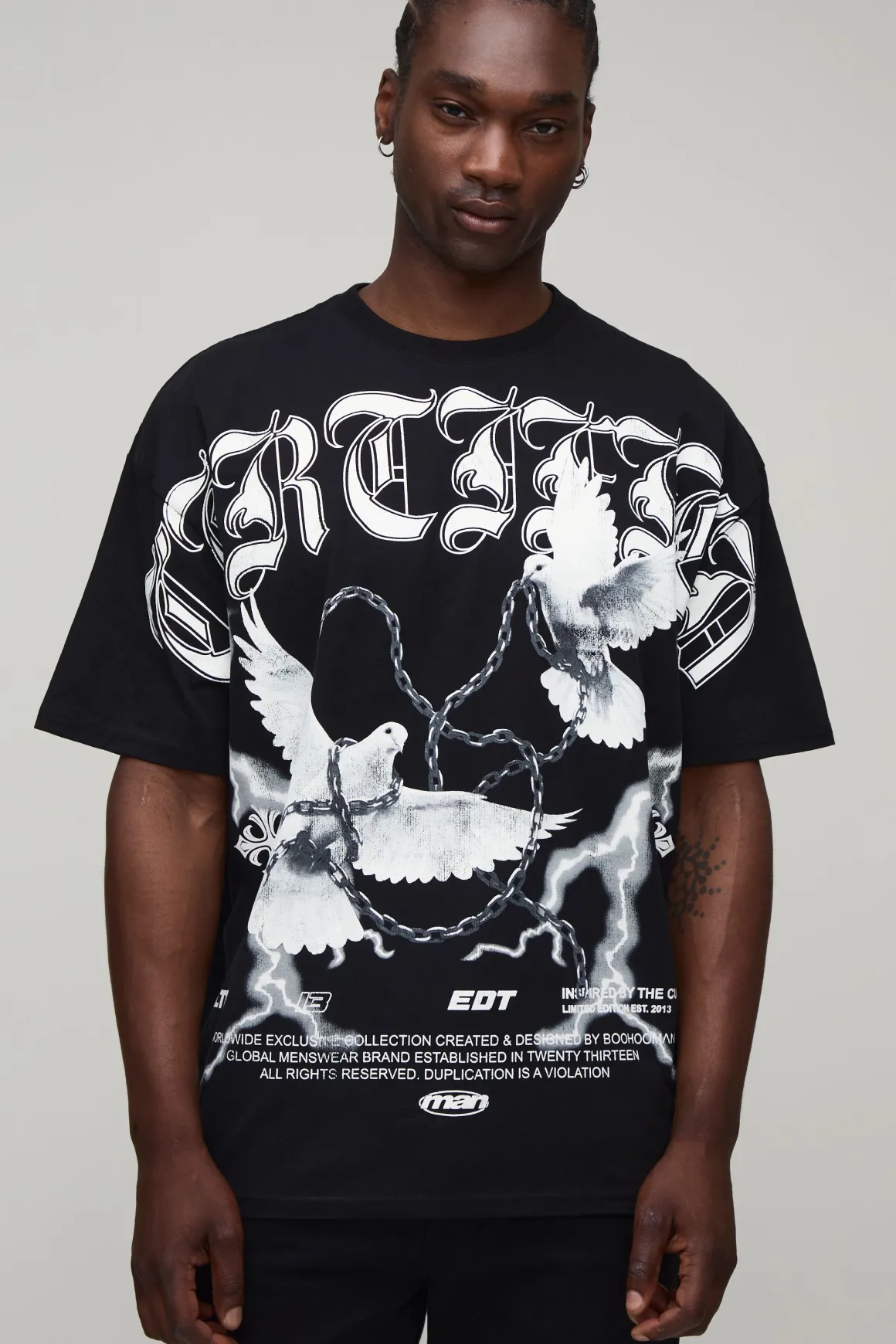 T-shirt Oversize Noir Tall À Imprimé Colombe Gothique Sur Les Coutures