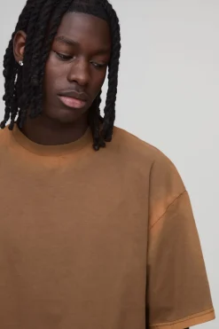 T-shirt Oversize Rétréci À Effet Spray Délavé Sur Coutures