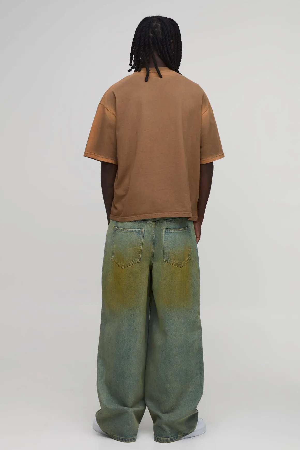 T-shirt Oversize Rétréci À Effet Spray Délavé Sur Coutures