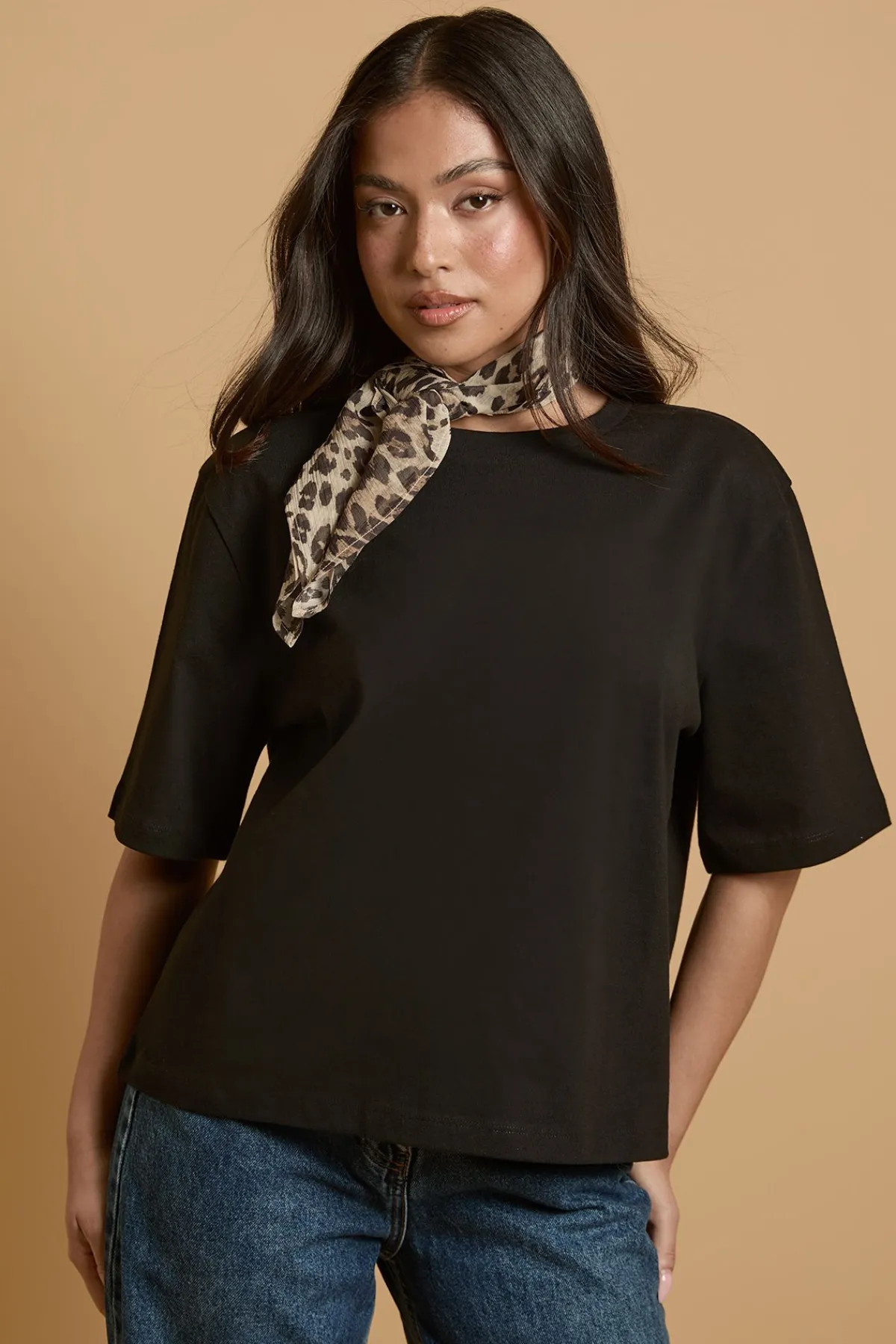 Oasis T-shirt Petite Avec Foulard Imprimé Léopard Au Cou<Femme Imprimé Léopard|Tops