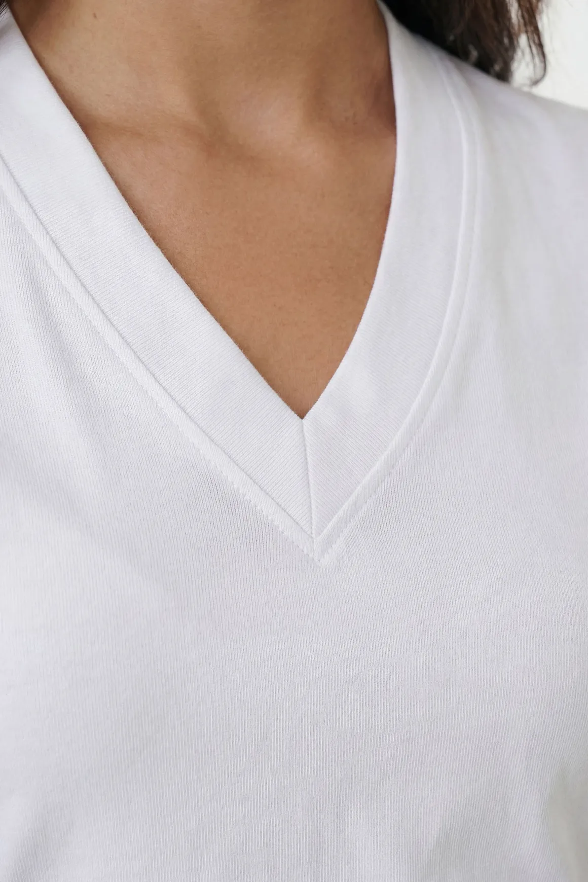 T-shirt Petite Col V Taille Cintrée