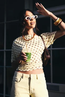 T-shirt À Pois Épaules Dénudées