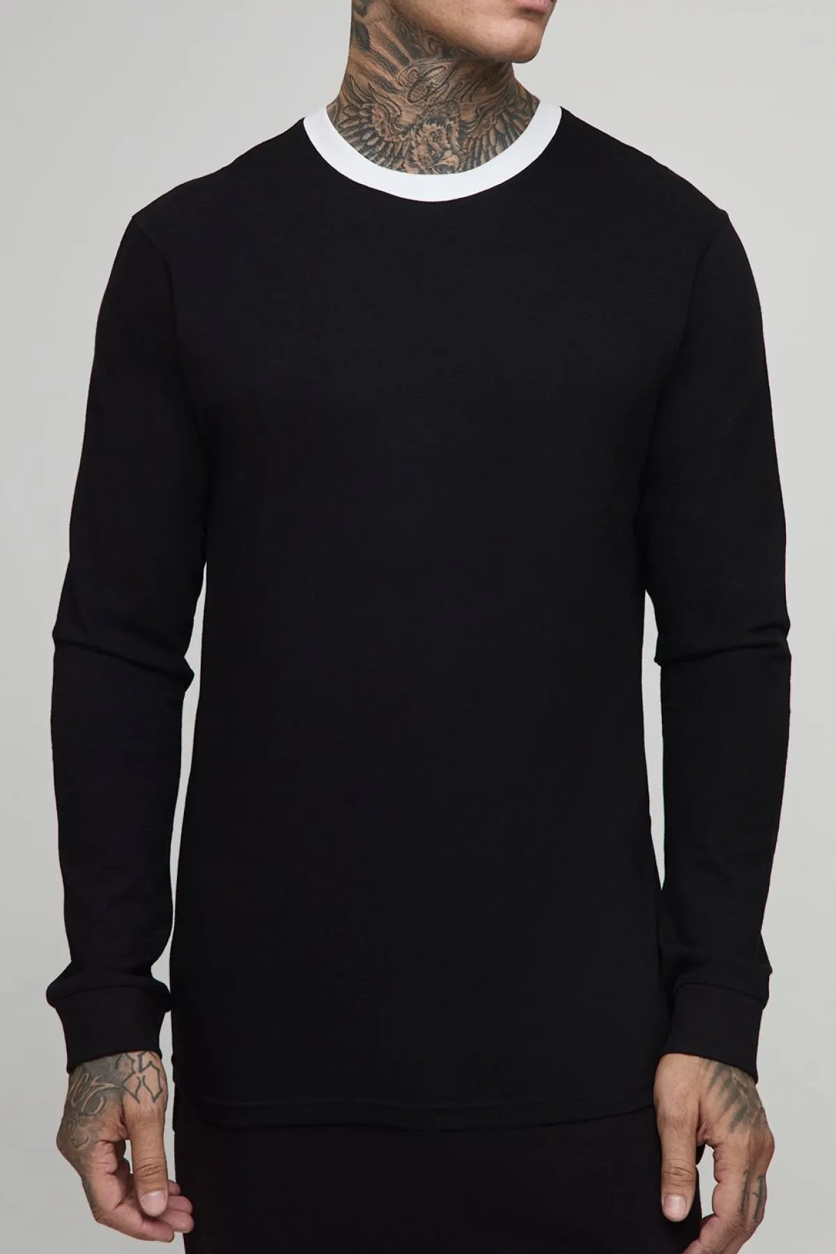 boohooMAN T-shirt Ringer à manches longues, col rond, coupe régulière, version grande taille<Homme T-Shirts Tall|Tout Afficher