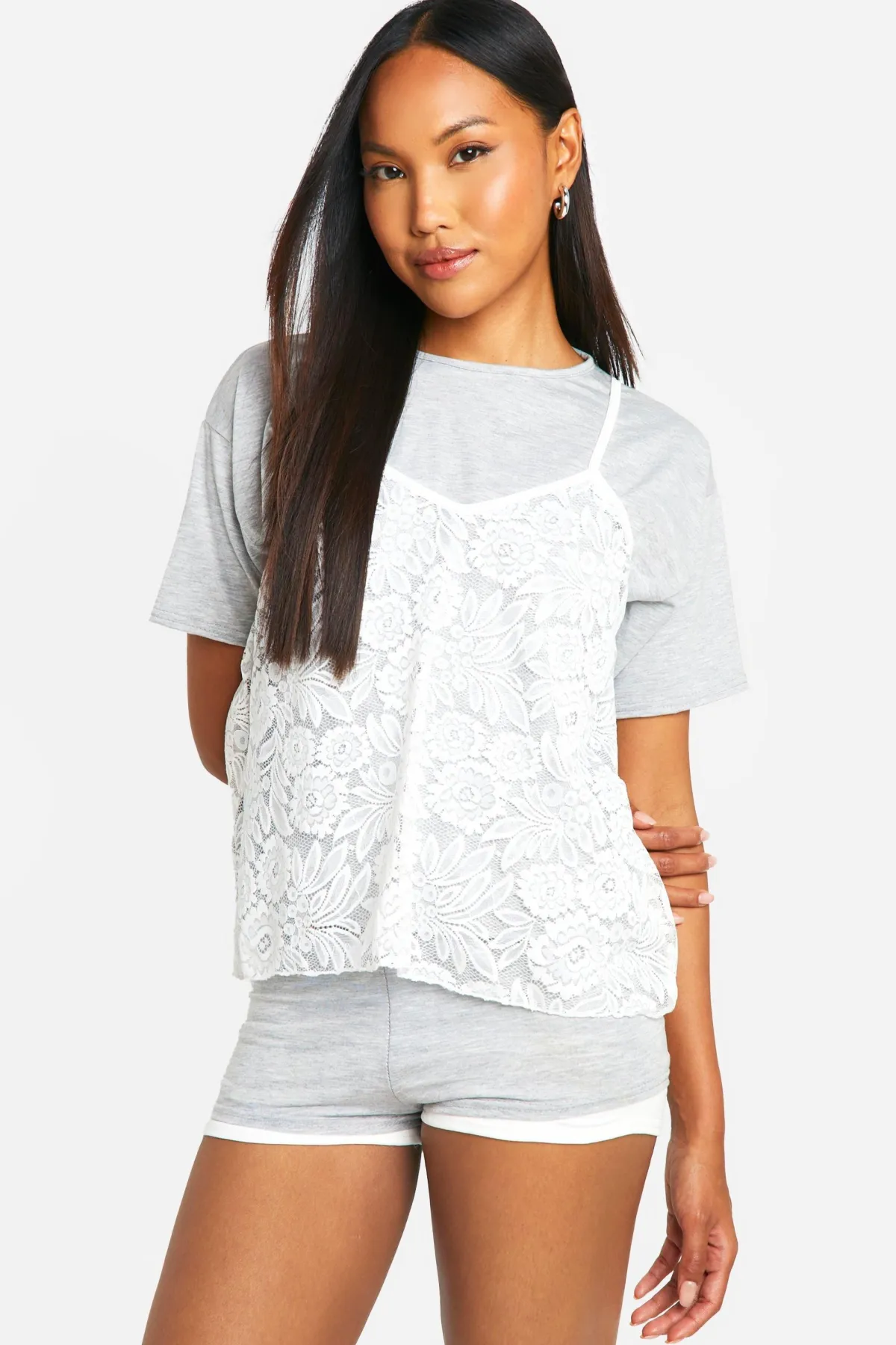 boohoo T-shirt à superposition de dentelle<Femme Satin Et Dentelle|Tops