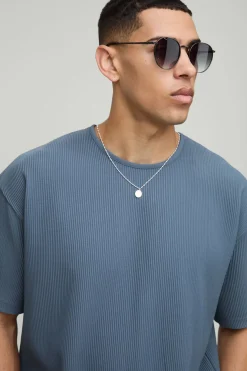 T-shirt surdimensionné, à coupe carrée et plissé, et ensemble court mi-long à coupe décontractée