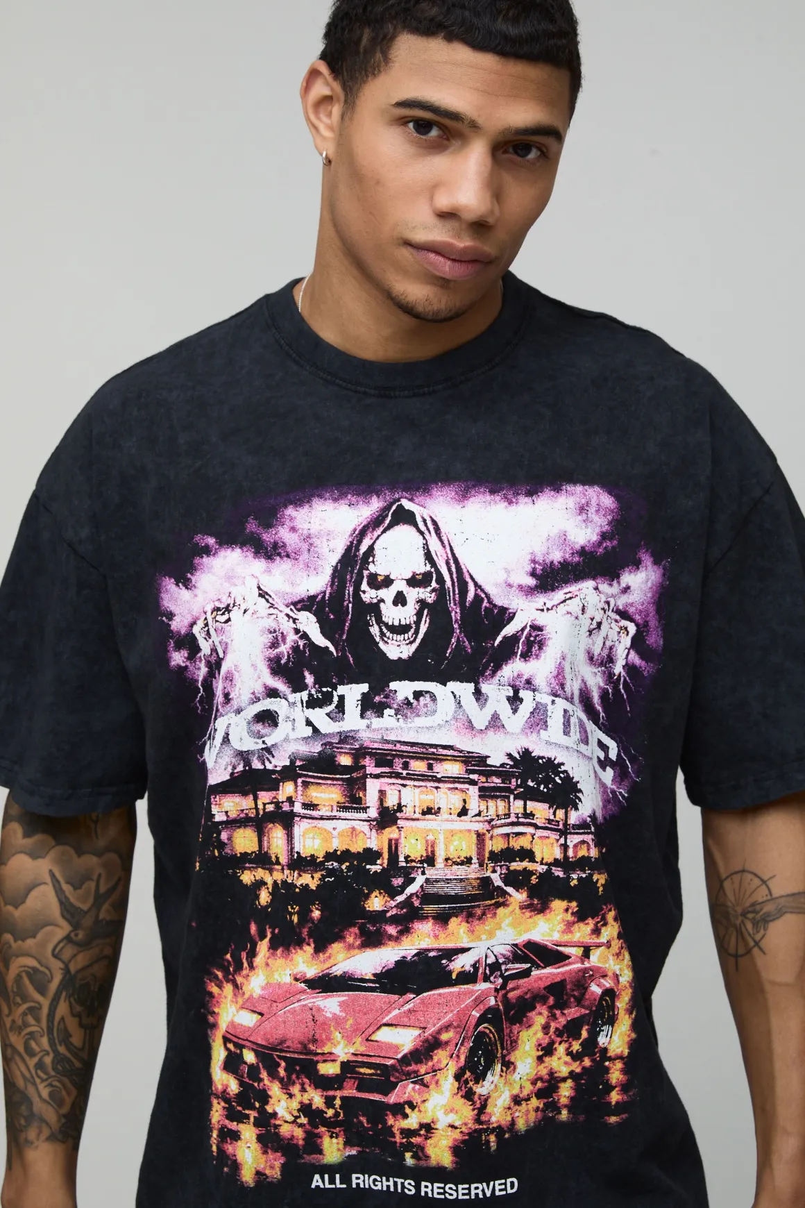 T-shirt Surdimensionné Noir Délavé À L'acide Avec Imprimé Gothique Worldwide