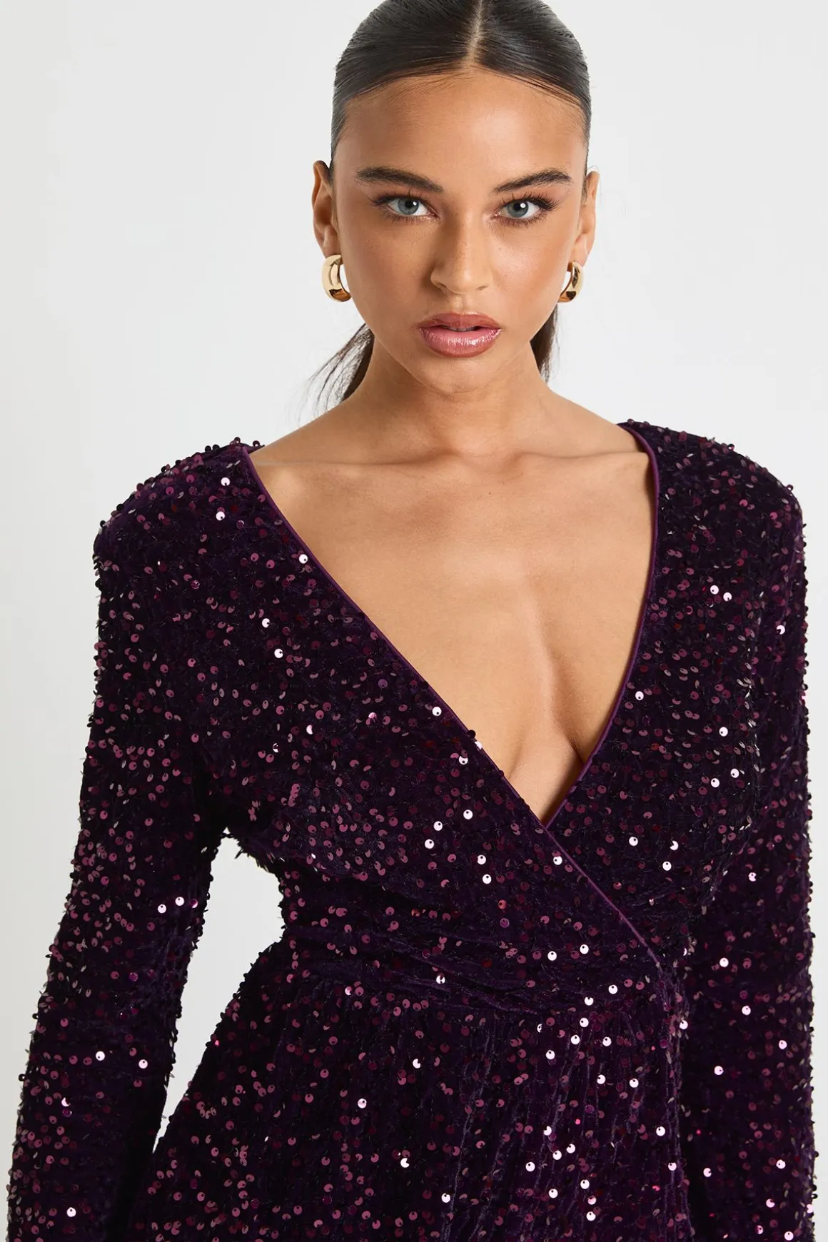 Velours à sequins, combinaison courte à manches évasées