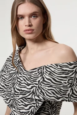 KarenMillen Veste ajustée en jacquard zèbre à col asymétrique<Femme Tailleurs|Vestes & Manteaux