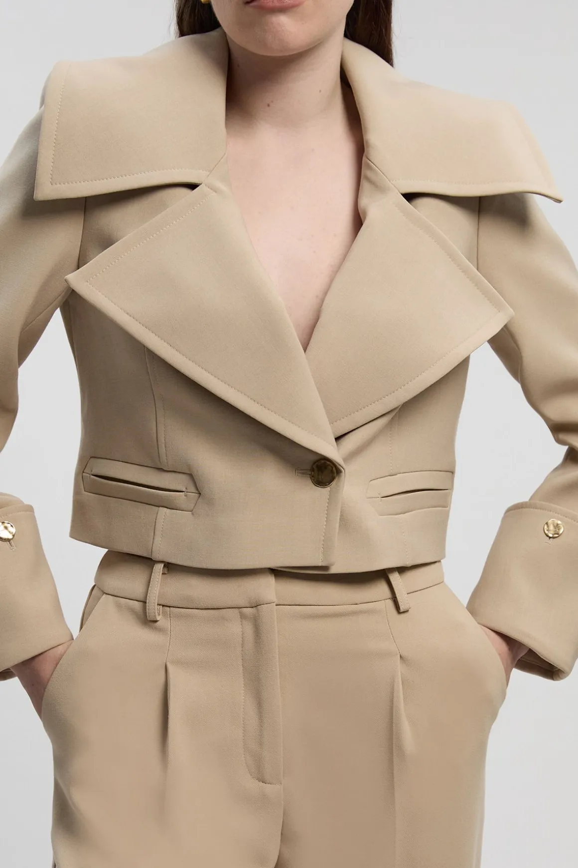 Veste Ajustée Raffinée à Détails Boutonnés
