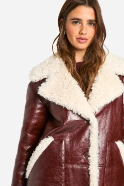boohoo Veste aviateur longue en synthétique avec garniture teddy<Femme Vestes & Manteaux|Looks Bordeaux