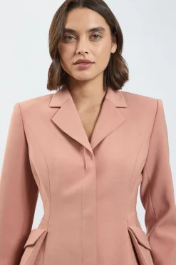Veste Blazer Cintrée Avec Détails De Coutures Polies