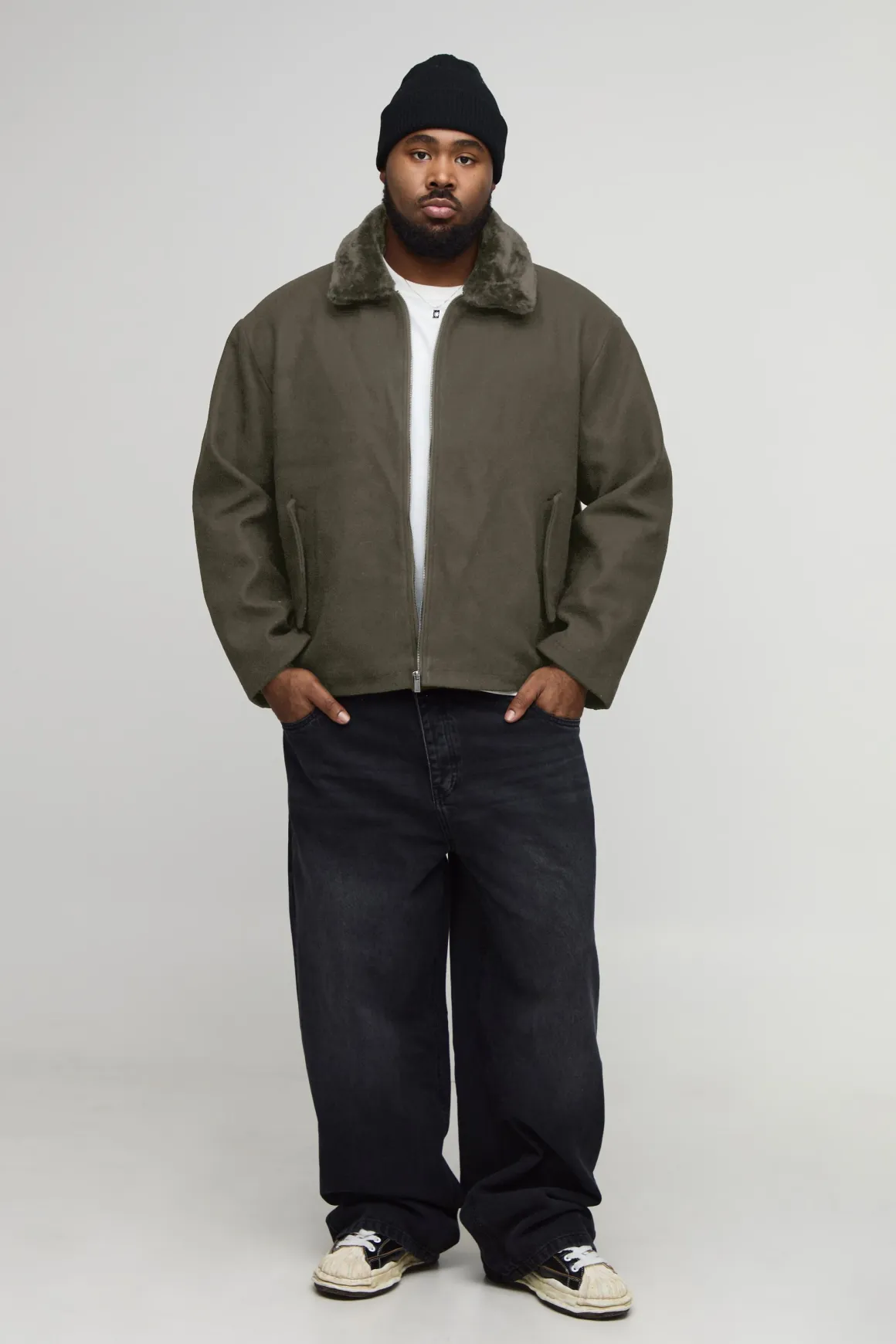 Veste bomber à coupe régulière avec col en synthétique