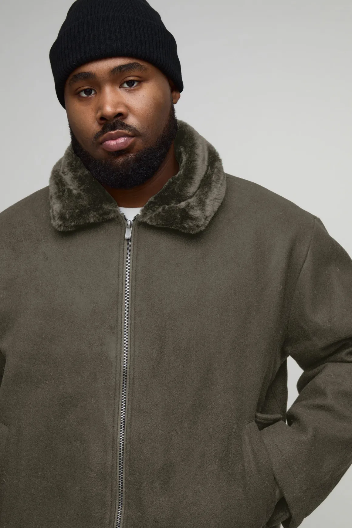 Veste bomber à coupe régulière avec col en synthétique