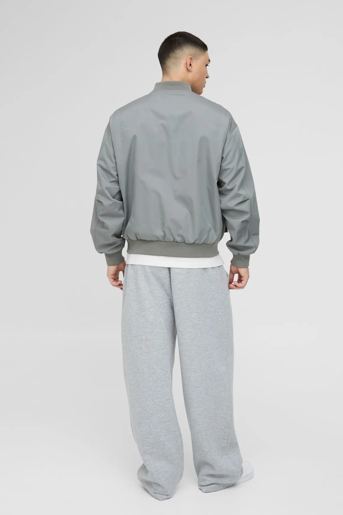 Veste bomber en nylon à coupe ample avec détails de couture boxy