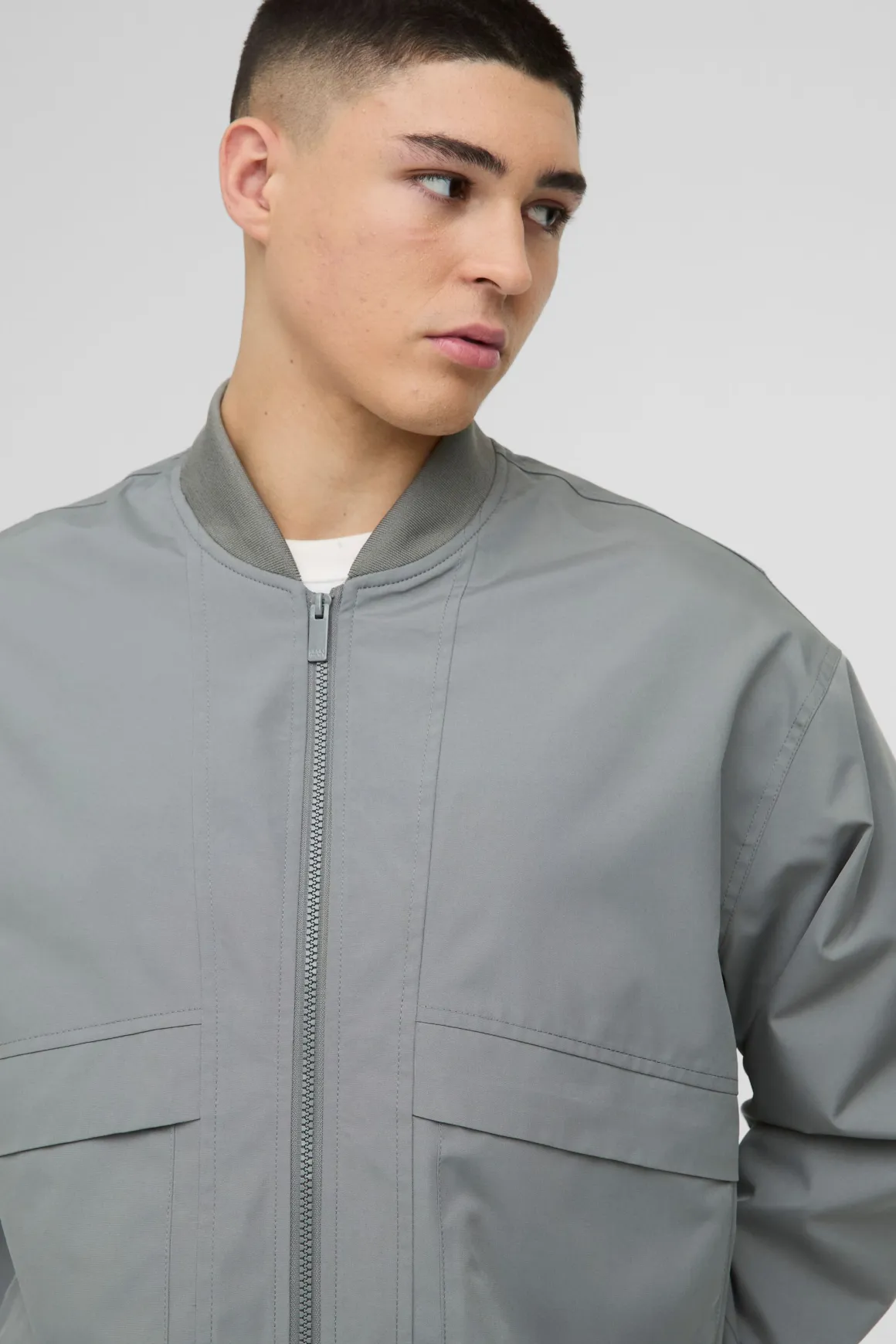 Veste bomber en nylon à coupe ample avec détails de couture boxy