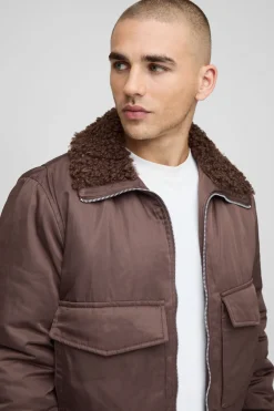 boohooMAN Veste bomber en nylon à coupe régulière avec col bouclé synthétique<Homme Manteaux Et Vestes