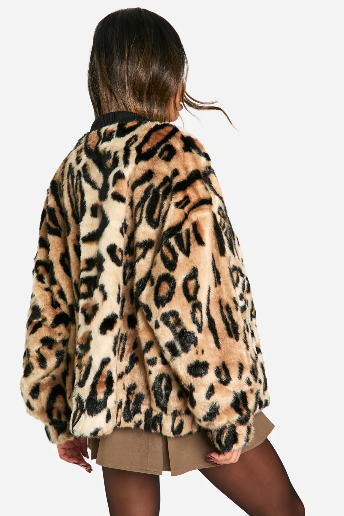 Veste bomber en synthétique léopard premium