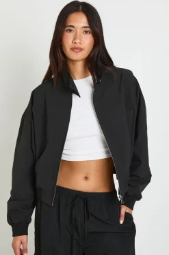 boohoo Veste Bomber Légère À Col Montant Boutonné<Femme Vestes & Manteaux|Bombers