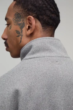boohooMAN Veste Bomber Melton Col Cheminée Coupe Regular<Homme Vestes & Manteaux Grande Taille|Nouveautés Grande Taille
