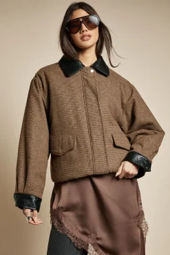 Veste bomber surdimensionnée à l'aspect laine et à motif à carreaux