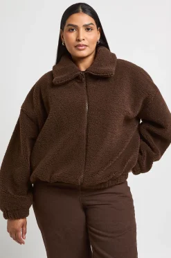 boohoo Veste Bomber Teddy Col Montant Grande Taille<Femme Looks Chocolat|Manteaux Et Vestes D’Automne