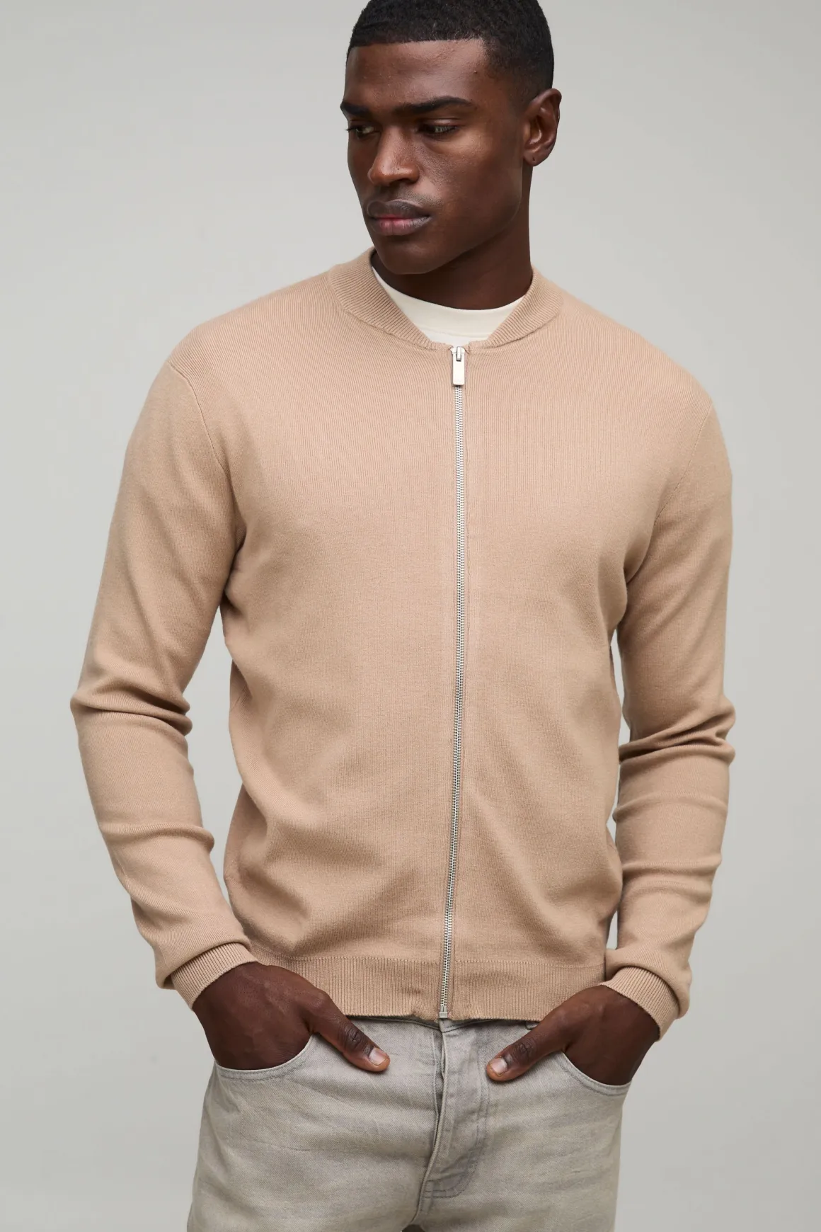 Veste bomber tricotée élégante à coupe régulière