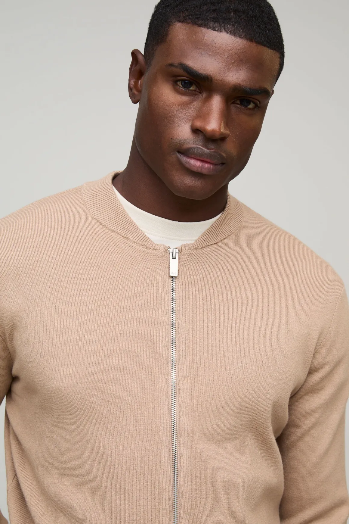 Veste bomber tricotée élégante à coupe régulière
