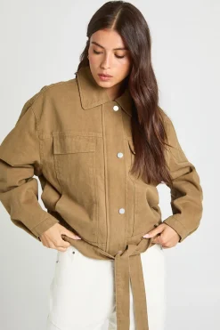 Veste Boutonnée Avec Ceinture