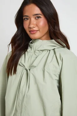 boohoo Veste À Casynthétiqueche En Nylon Avec Col Cheminée Et Fermeture Zippée<Femme Vestes & Manteaux