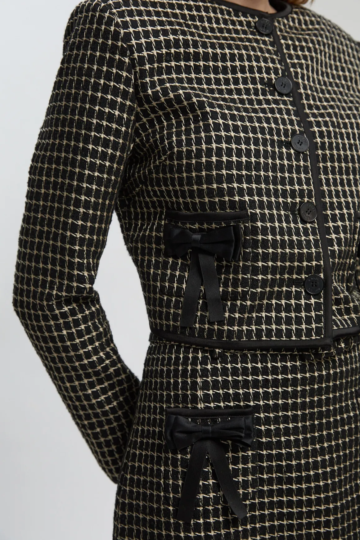 Veste Cintrée en Tweed sans Col avec Détail Nœud - Taille Haute
