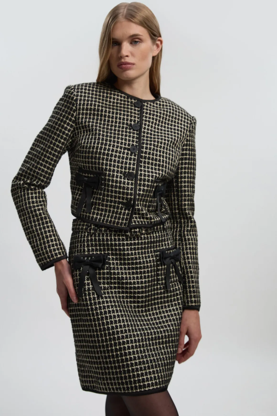 Veste Cintrée en Tweed sans Col avec Détail Nœud - Taille Haute