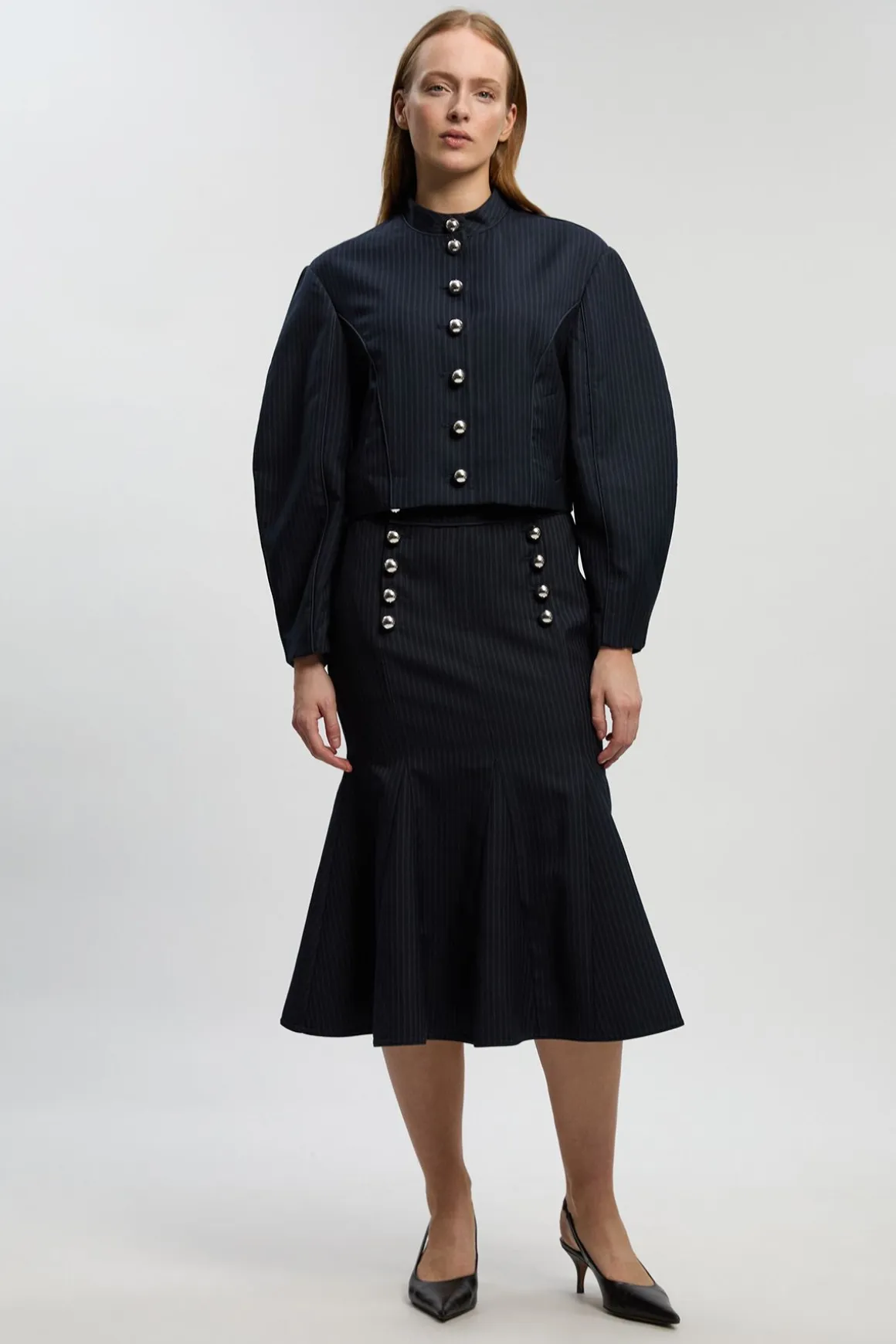 Veste Cintrée À Rayures Fines Et Col Montant