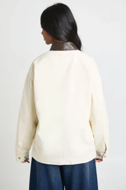 Veste à Col avec Détail de Poches Surdimensionnées