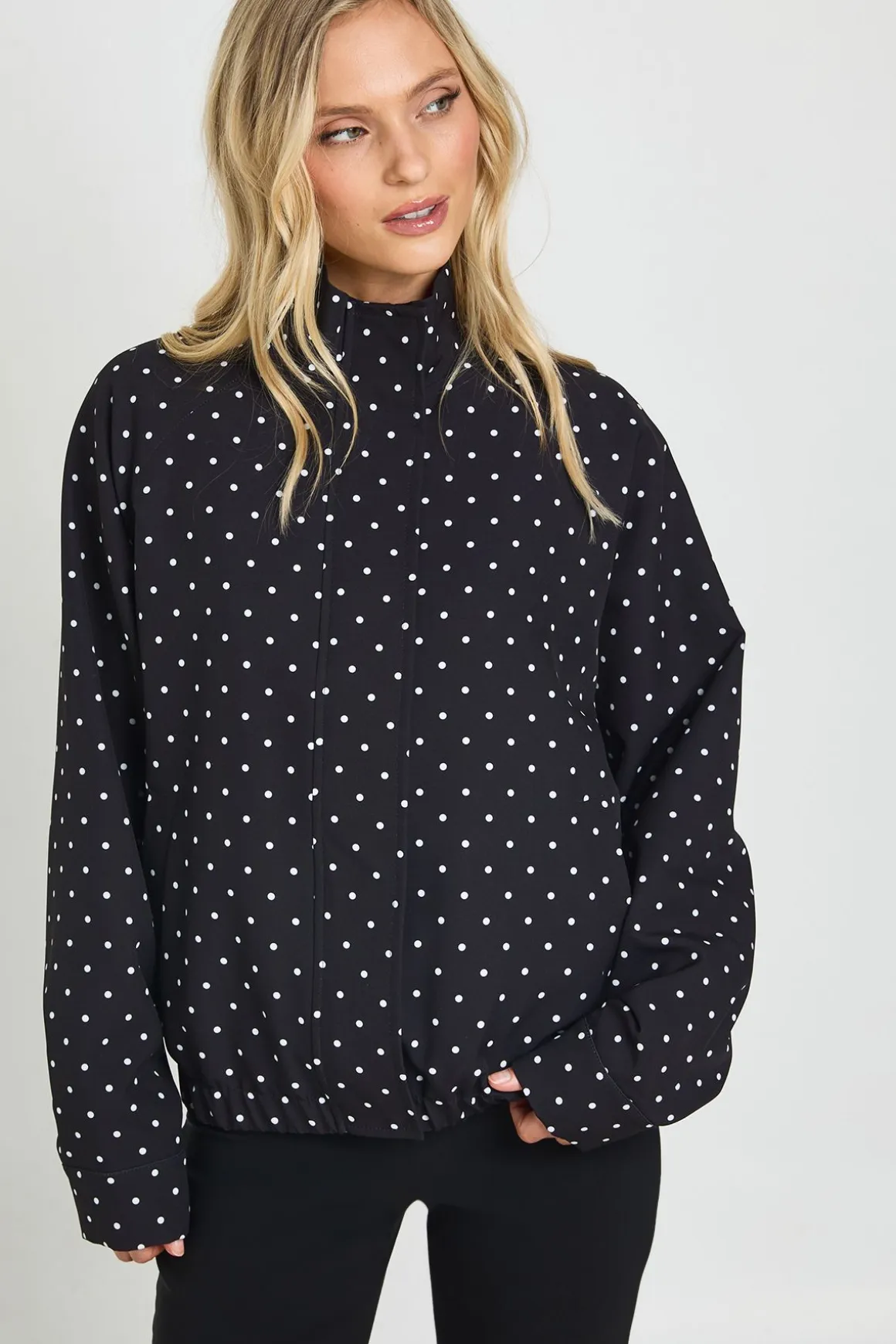 Veste Col Cheminée À Pois Petite Taille